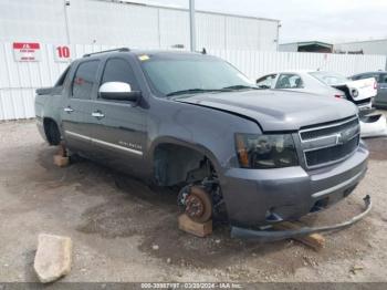  Salvage Chevrolet Avalanche 1500