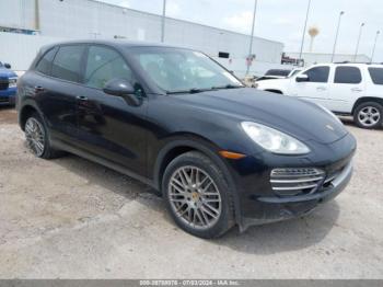  Salvage Porsche Cayenne