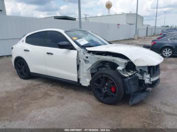  Salvage Maserati Levante