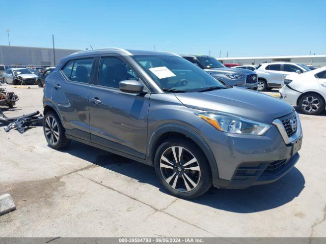  Salvage Nissan Kicks