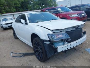  Salvage Chrysler 300