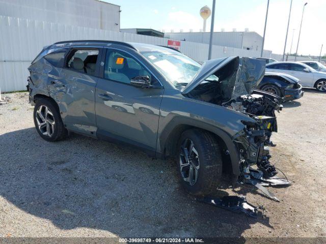  Salvage Hyundai TUCSON