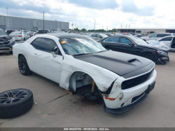  Salvage Dodge Challenger