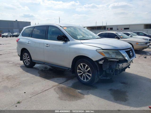  Salvage Nissan Pathfinder