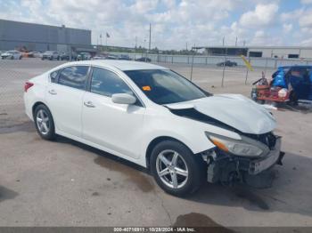  Salvage Nissan Altima