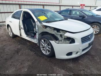  Salvage Nissan Maxima