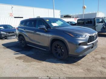  Salvage Toyota Highlander