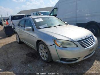  Salvage Chrysler 200