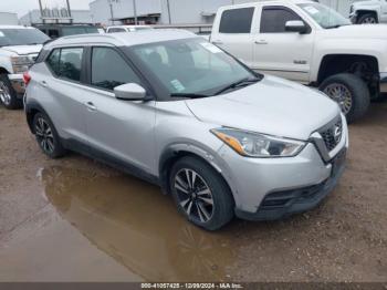  Salvage Nissan Kicks