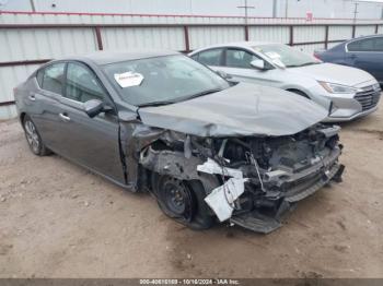  Salvage Nissan Altima