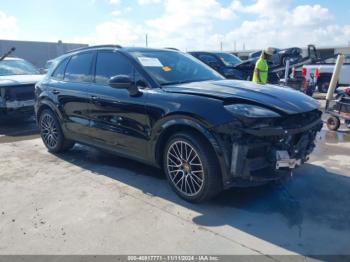  Salvage Porsche Cayenne