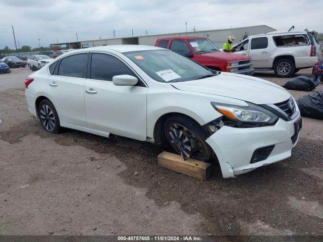  Salvage Nissan Altima