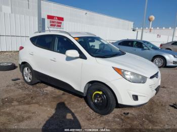  Salvage Hyundai TUCSON