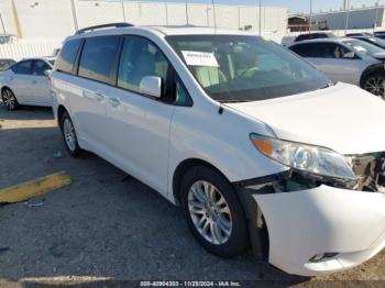  Salvage Toyota Sienna