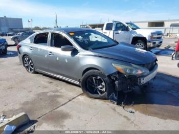  Salvage Nissan Altima