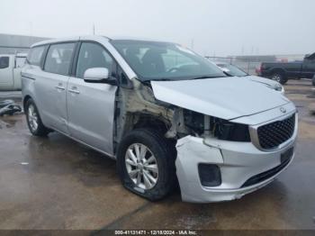  Salvage Kia Sedona