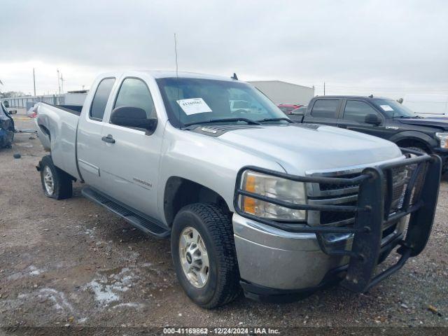  Salvage Chevrolet Silverado 2500