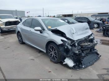  Salvage Toyota Camry