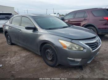  Salvage Nissan Altima