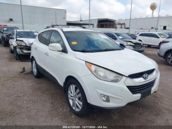  Salvage Hyundai TUCSON