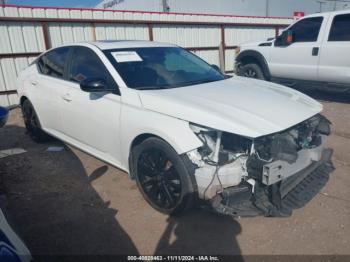  Salvage Nissan Altima