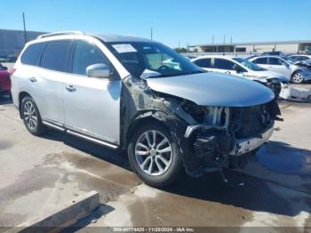  Salvage Nissan Pathfinder