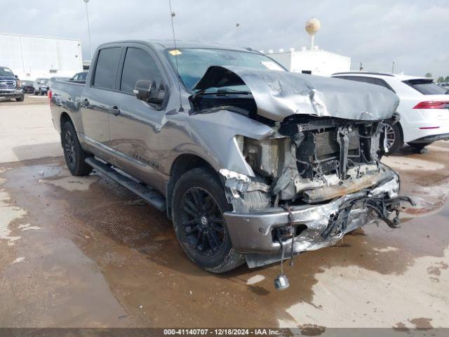  Salvage Nissan Titan