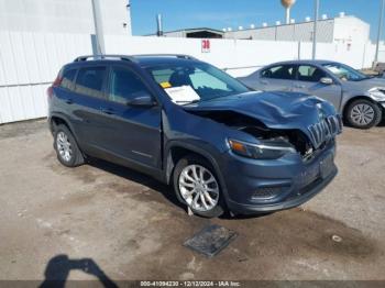  Salvage Jeep Cherokee