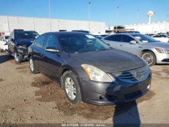  Salvage Nissan Altima