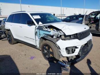  Salvage Jeep Grand Cherokee