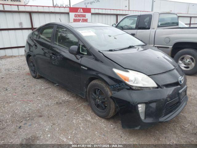  Salvage Toyota Prius