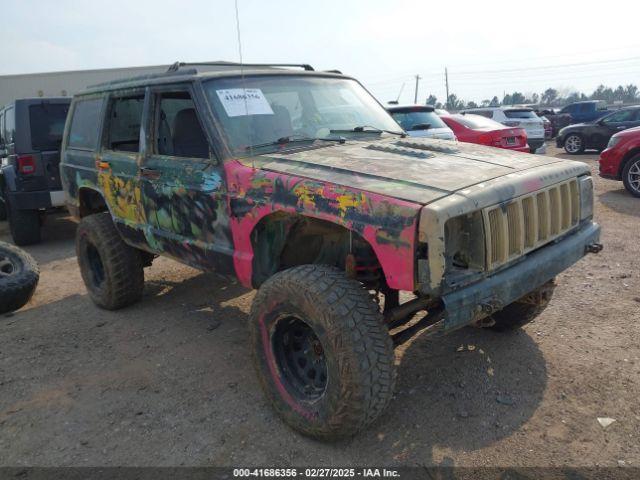  Salvage Jeep Cherokee