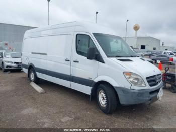  Salvage Mercedes-Benz Sprinter 2500