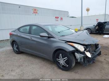  Salvage Hyundai ELANTRA