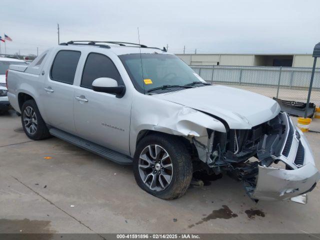  Salvage Chevrolet Avalanche