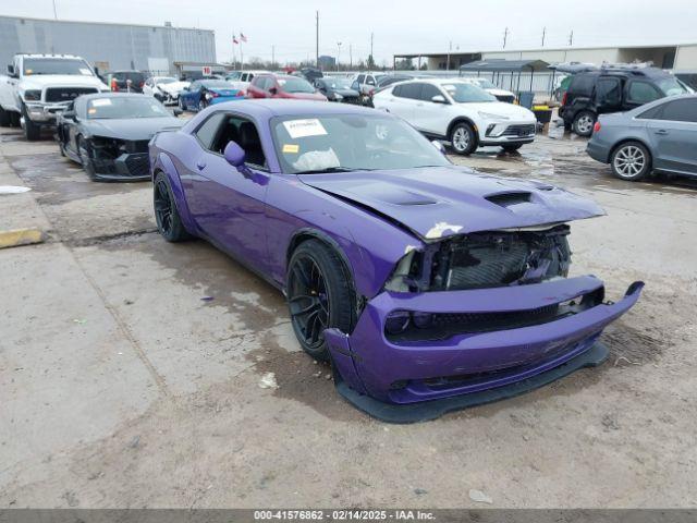  Salvage Dodge Challenger