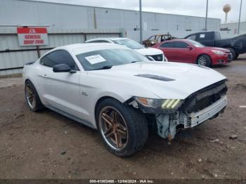  Salvage Ford Mustang