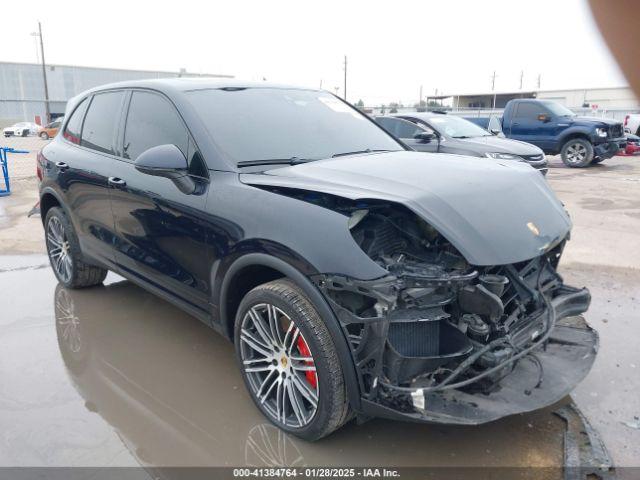  Salvage Porsche Cayenne