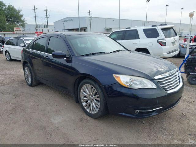  Salvage Chrysler 200
