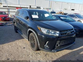  Salvage Toyota Highlander