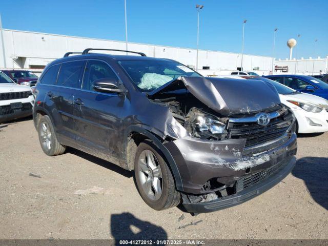 Salvage Toyota Highlander