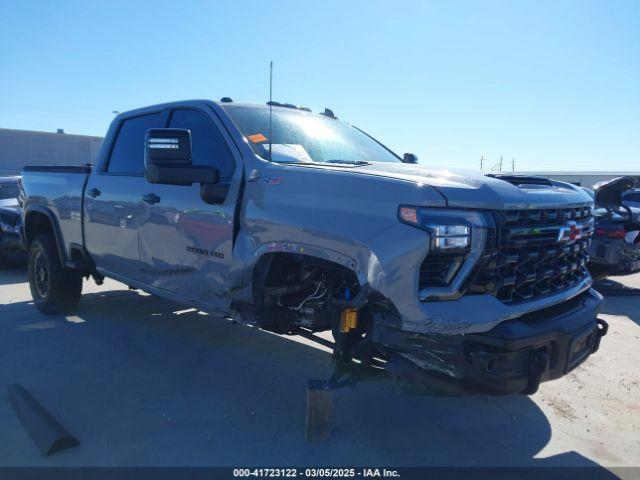  Salvage Chevrolet Silverado 2500