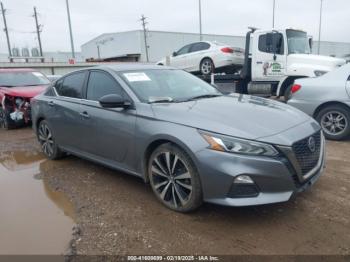  Salvage Nissan Altima