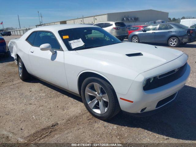  Salvage Dodge Challenger