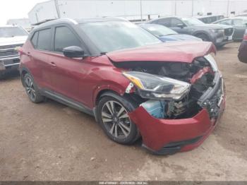  Salvage Nissan Kicks