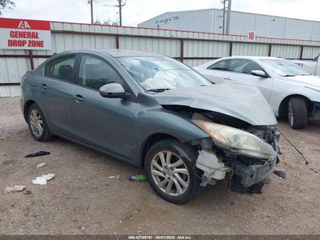  Salvage Mazda Mazda3