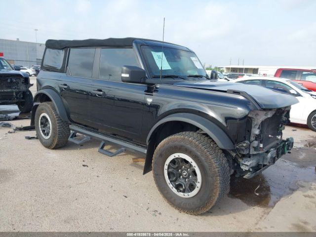  Salvage Ford Bronco