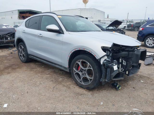  Salvage Alfa Romeo Stelvio