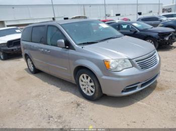  Salvage Chrysler Town & Country