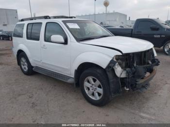  Salvage Nissan Pathfinder